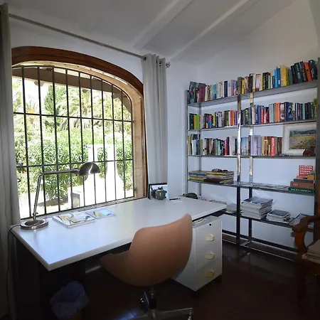 Azahar Apartment